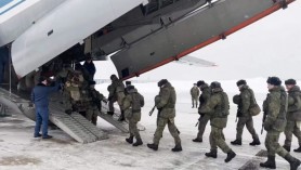 Militarii ruşi au început să se retragă din Kazahstan